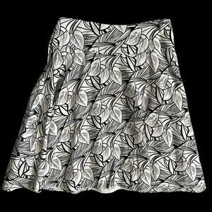 METRO WEAR‎ Women's Black & White Floral Linen A-Line Knee-Length Skirt – Size M
